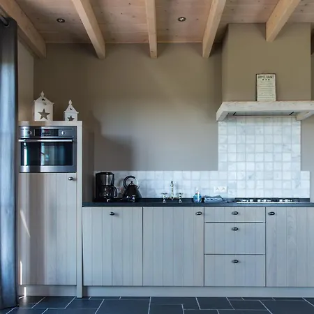 Holiday home Wertemerhoeve Groepsaccommodatie 14 Personen