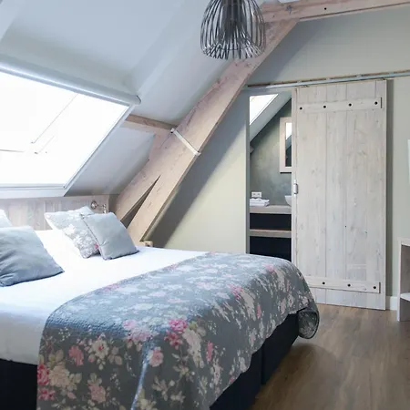 Holiday home Wertemerhoeve Groepsaccommodatie 14 Personen *
